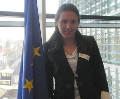 Анита Николова